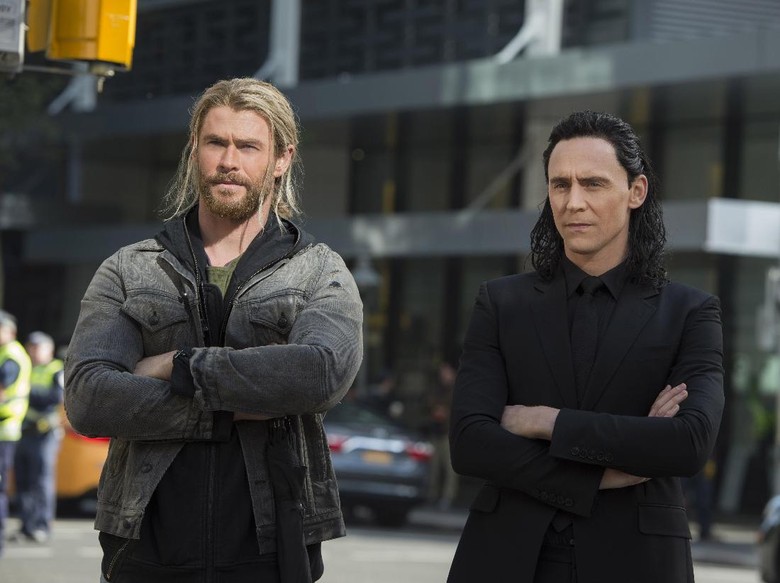 Tom Hiddleston: Ragnarok adalah Cerita Hubungan Kakak-Adik Tom Hiddleston: Ragnarok adalah Cerita Hubungan Kakak-Adik