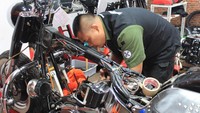 Takut memiliki Harley-Davidson akibat harga beli yang tidak murah, pastinya juga banyak yang berpikir tidak mudah untuk merawat motor besar seperti Harley-Davidson. Foto: Khairul Imam Ghozali