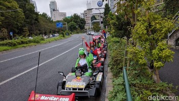 Penyewanya, bisa berkeliling dengan tarif-tarif tertentu. Untuk berkeliling selama dua jam, bisa merogoh kocek 7.000 sampai 8.000 yen. Foto: Muhammad Alif Goenawan/detikINET