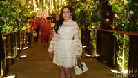 Prilly Latuconsina tampil chic dalam acara tersebut. Foto: Noel/detikHOT