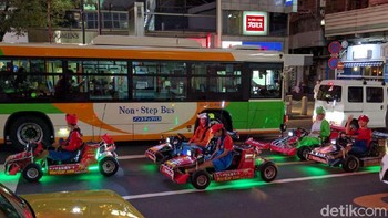Adalah MariCAR Shinagawa, perusahaan yang menyewakan gokart untuk turis dan pengunjung lokal berkeliling tempat-tempat hits di Tokyo. Foto: Muhammad Alif Goenawan/detikINET