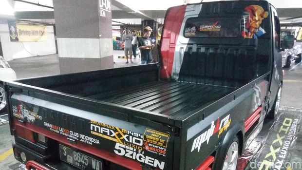 Modifikasi Mobil  Grand Max  Hitam 1000 Modifikasi Mobil  