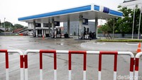 Kementerian Energi dan Sumber Daya Mineral (ESDM) belum restui Stasiun Pengisian Bahan Bakar Umum (SPBU) Vivo di Jalan Raya Cilangkap, Jakarta Timur, beroperasi.