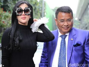 Hotman Tak Tahu Apa-apa Janji Syahrini Umrahkan 10 Orang Korban First Travel