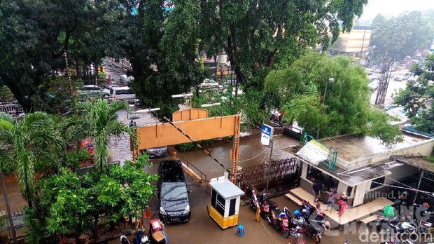 Hujan Deras, Jalan Tebet Barat 1 Tergenang
