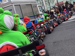 Asyiknya Naik Gokart ala Mario Bros di Tokyo
