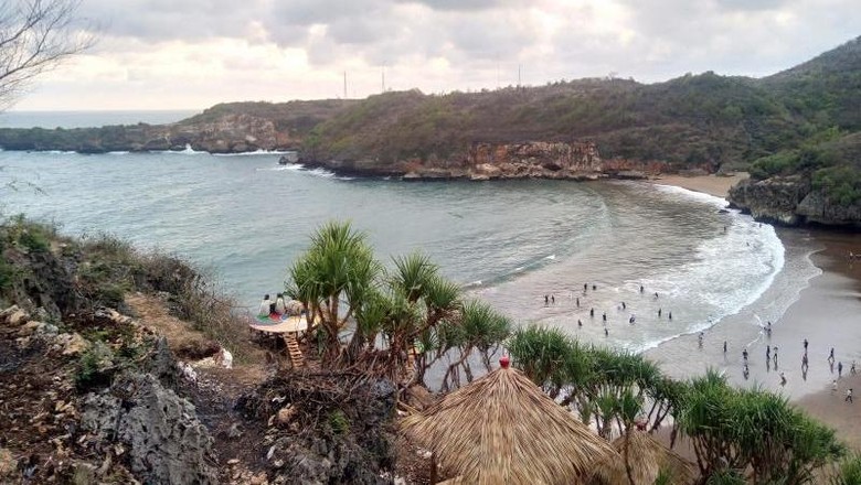 Pantai Baron Gunungkidul (Deny Oey/dTraveler) Pantai Baron Gunungkidul (Deny Oey/dTraveler)