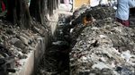 Pembangunan Trotoar dan Saluran Air di Sekitar Stasiun Kebayoran Baru