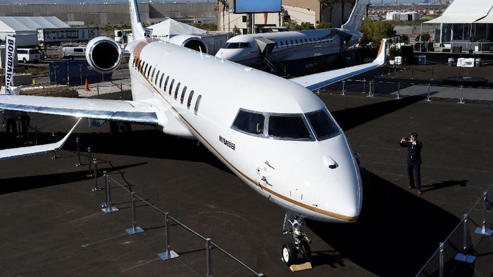 Bombardier merilis jet pribadi terbarunya Global 7000. Pesawat pribadi jarak jauh ini dihargai mulai US$ 73 juta atau hampir Rp 1 triliun.