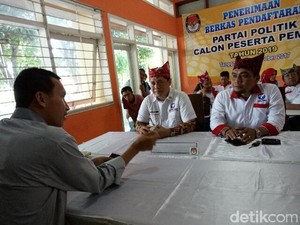 Perindo Pendaftar Pertama Peserta Pemilu 2019 di KPUD Banyuwangi
