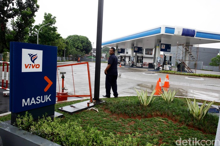 Kementerian ESDM belum merestui SPBU Vivo beroperasi. Pemilik SPBU diminta untuk melengkapi perizinannya terlebih dahulu sebelum beroperasi.