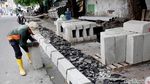 Pembangunan Trotoar dan Saluran Air di Sekitar Stasiun Kebayoran Baru