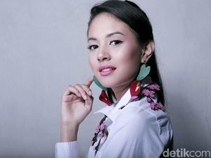 Seru! Cerita Aurelie Moeremans Kerja Bareng Hanung Bramantyo