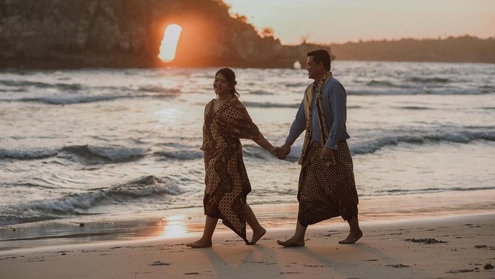 Keluarga Jokowi Tunjuk 5 Perias untuk Acara Pernikahan Kahiyang