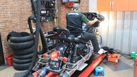 Agung juga menambahkan, bengkel umum yang terima jasa servis Harley-Davidson saat ini sudah berkembang sudah tidak jadul alias sudah mengetahui teknologi yanga ada di Harley-Davidson. Hal ini membuat bengkel umum sangat mudah dalam merawat Harley-davidson. Foto: Khairul Imam Ghozali