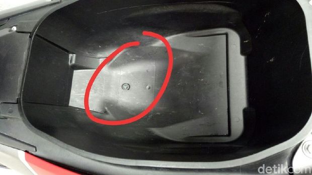 Lubang di bagian bawah NMAX
