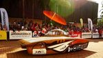 Foto: Keren! Balapan Mobil Bertenaga Surya