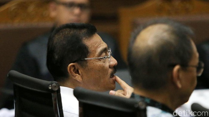 Mengaku Kerap Bertemu Akom, Gamawan: Mungkin karena Saya Mendagri