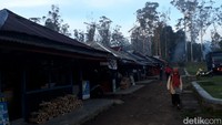 Namun sebisa mungkin jangan lupa bawa jaket. Udara dinginnya benar-benar menusuk (Wisma Putra/detikTravel)