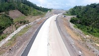 Bakauheni-Terbanggi Besar sendiri membentang sepanjang 140,7 km yang terbagi atas 4 seksi. (Hutama Karya).