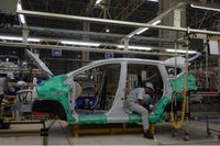 Salah satu tahapan produksi Xpander (Foto: Detikcom)