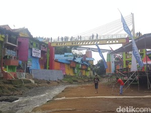 Jasa Tirta Minta Keselamatan Wisatawan Jembatan Kaca Diutamakan
