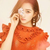 Selain jadi aktris, Xiao Tong ditunjuk sebagai duta hewan liar oleh United Nations Environment, International Fund for Animal Welfare. Foto: Instagram