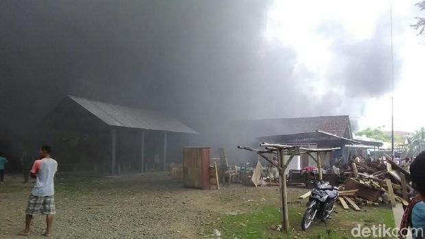 Pasar Purwasaba di Banjarnegara Terbakar