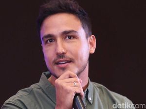 4 Wanita Seksi yang Dikabarkan Mantan Pacar Hamish Daud