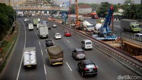 Proyek pembangunan jalan tol Jakarta-Cikampek Elevated memasuki pengerjaan konstruksi.