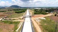 Ruas Pelabuhan-Bakauheni, adalah bagian dari Paket I jalan tol Bakauheni-Terbanggi Besar sepanjang 39,4 km yang dikerjakan oleh PT PP. (Hutama Karya).