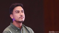 Sejak jadi suami Raisa, Hamish sepertinya makin rajin cari rezeki di jagat hiburan. Foto: Ismail
