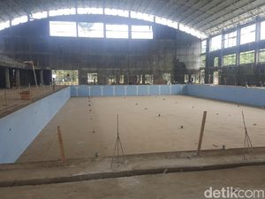 Finishing Kolam Renang Indoor Pemkab Malang Habiskan Rp 10 M