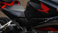 Sebagai kesimpulan, selain asyik diajak ngebut di sirkuit, motor sport All New CBR250RR terbilang mumpuni untuk berkendara dalam kota. Meski kadang harus agak bersabar, akibat kemacetan yang ada di jalanan ibukota seperti Jakarta.