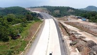 Sepanjang 140,7 km jalan tol ini akan memiliki simpang susun sebanyak 9 buah. (Hutama Karya).