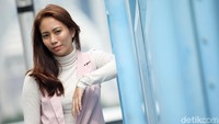 Sheilla yang sudah menjadikan voli sebagai profesi, juga mengembangkan bisnisnya.