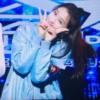 Di usianya yang masih 20 tahun, Xiao Tong sering tampil kasual dengan gaya imut dan makeup minimalis. Foto: Instagram