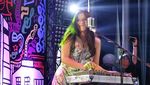 Senyum Manis Danilla di Atas Panggung