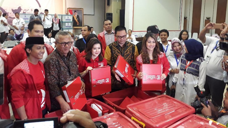 PSI Yakin Lolos Verifikasi Peserta Pemilu 2019 PSI Yakin Lolos Verifikasi Peserta Pemilu 2019
