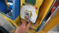 Tahap pertama pada awal bulan Agustus 2017 melakukan pemasangan spanduk yang bersifat himbauan penggunaan kartu tol elektronik sebagai alat transaksi. Tahapan kedua saat memasuki bulan September 2017 dilakukan pemasangan spanduk kampanye pengggunaan kartu tol elektonik secara menyeluruh pada gerbang-gerbang tol di ruas tol JORR.