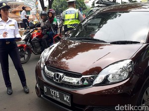 Kemenhub: Tak Ada Larangan Transportasi Online Beroperasi