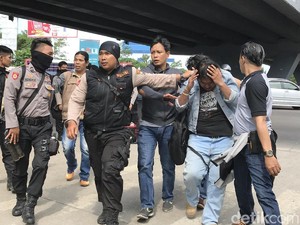 Demo di Makassar Minta Nasionalisasi Freeport Berujung Ricuh