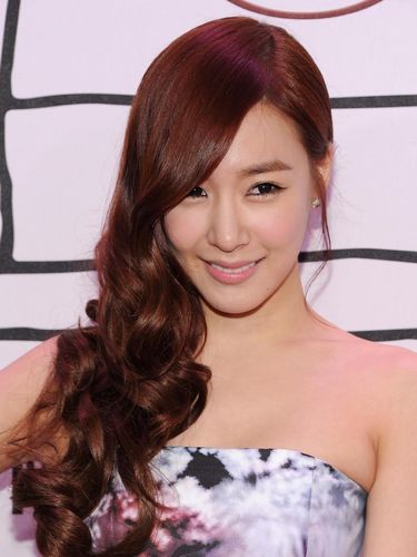NEW YORK, NY - NOVEMBER 03:  Tiffany of Girls' Generation attends the YouTube Music Awards 2013 on November 3, 2013 in New York City.  (Photo by Dimitrios Kambouris/Getty Images)