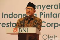 Menteri Agama Bagi-bagi 63.676 KIP untuk Pelajar Aceh