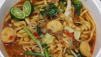 Mie kuah Jawa pakai bakso dengan kuah manis gurih ini dari aku IG @lindachan7. Pastinya gurih hangat!Foto: Istimewa