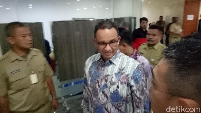 Anies Baswedan Hadiri Pertemuan dengan Pimpinan Fraksi di DPRD DKI