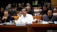 Rapat digelar di gedung DPR, Senayan, Jakarta, Rabu (11/10/2017), dan dipimpin Wakil Ketua Komisi III DPR Trimedya Panjaitan.