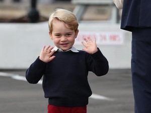 Bukan Raja, Pangeran George Jadi Domba di Drama Natal Sekolah