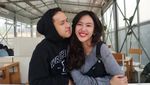 Kemesraan Putri Aa Gatot yang Cantik Jelita dengan Sang Pacar