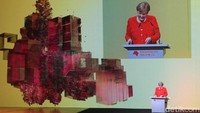 Selain itu adapula Kanselir Jerman Angela Merkel di acara tersebut.